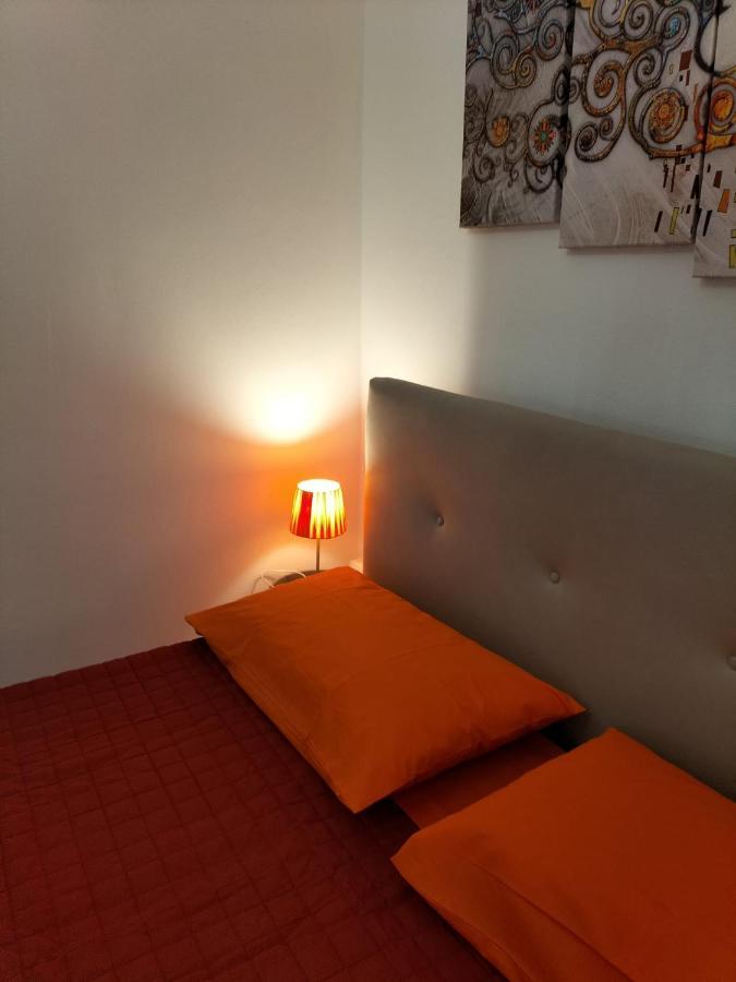 Rosa'S Apartment With Terrace Cagliari Dış mekan fotoğraf